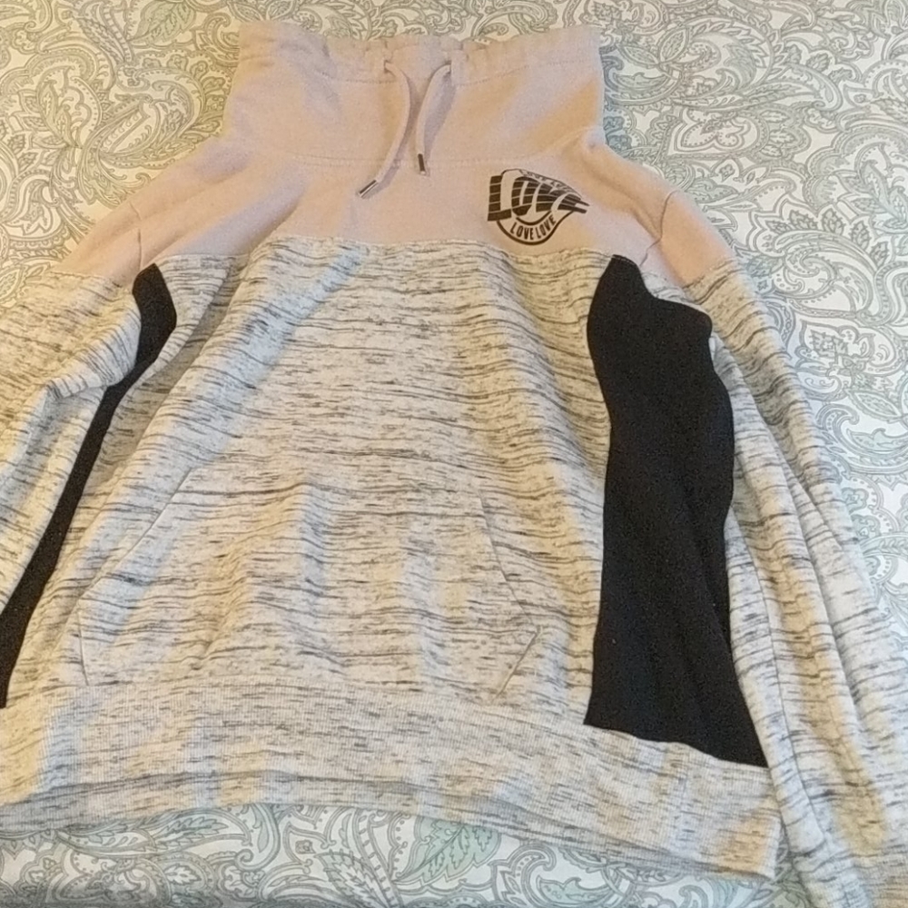 A long sleeve shirt